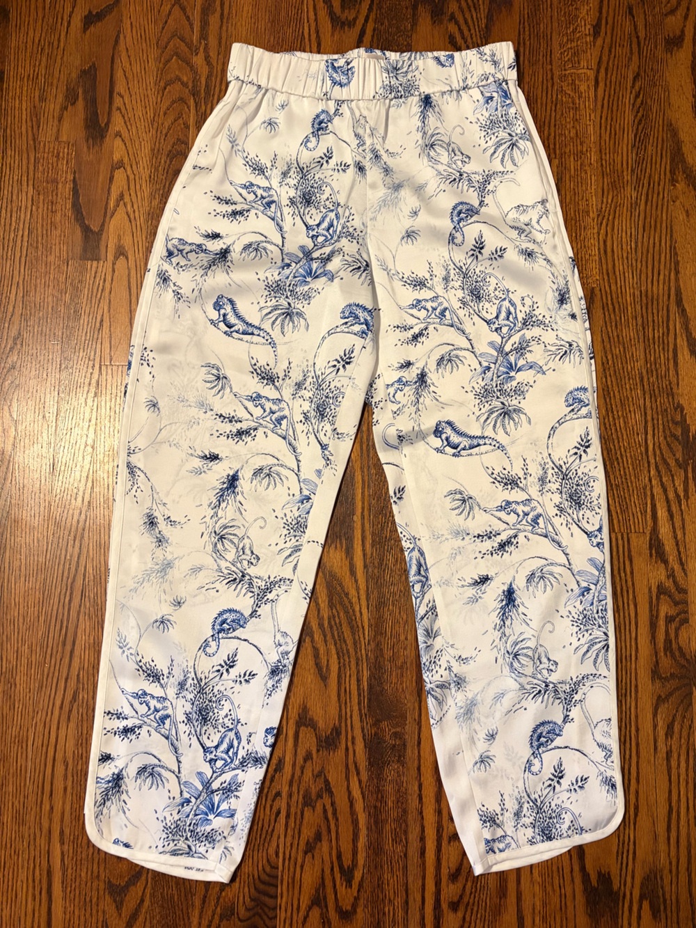 Aritzia Little Moon Pant Silky